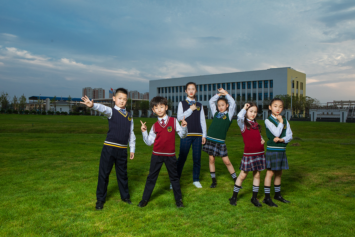 “预售”：定制学生校服需要多久